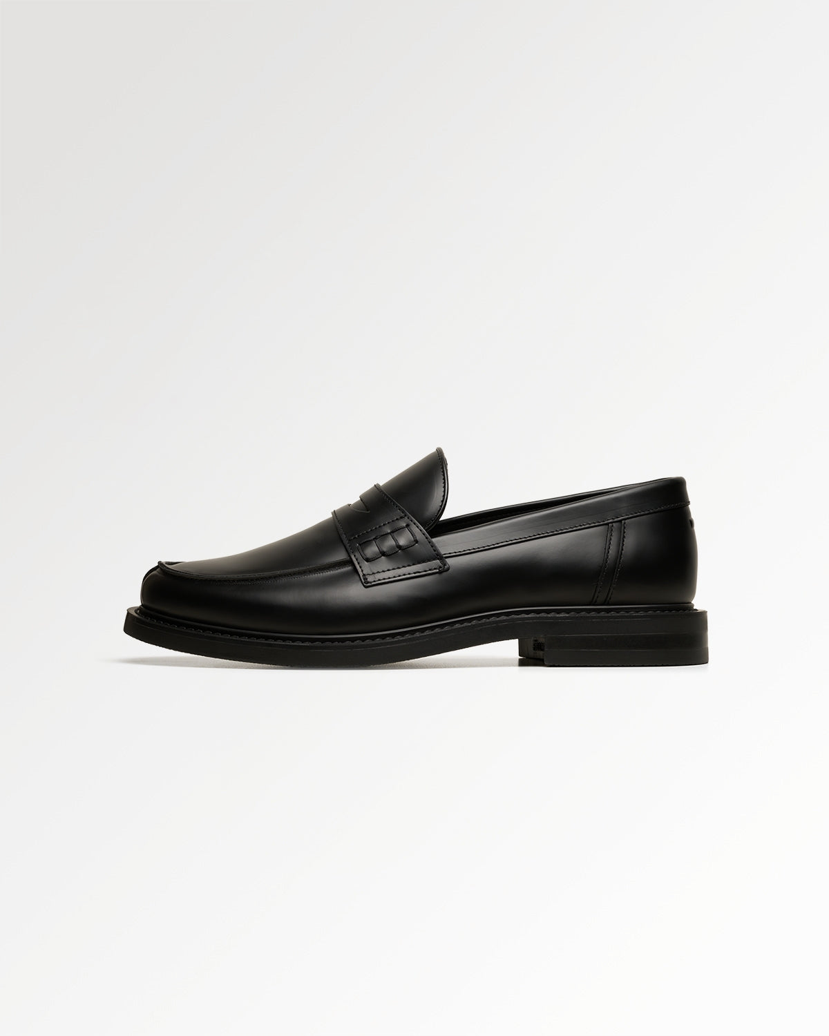 Loafer Polido Minimum Matte Black