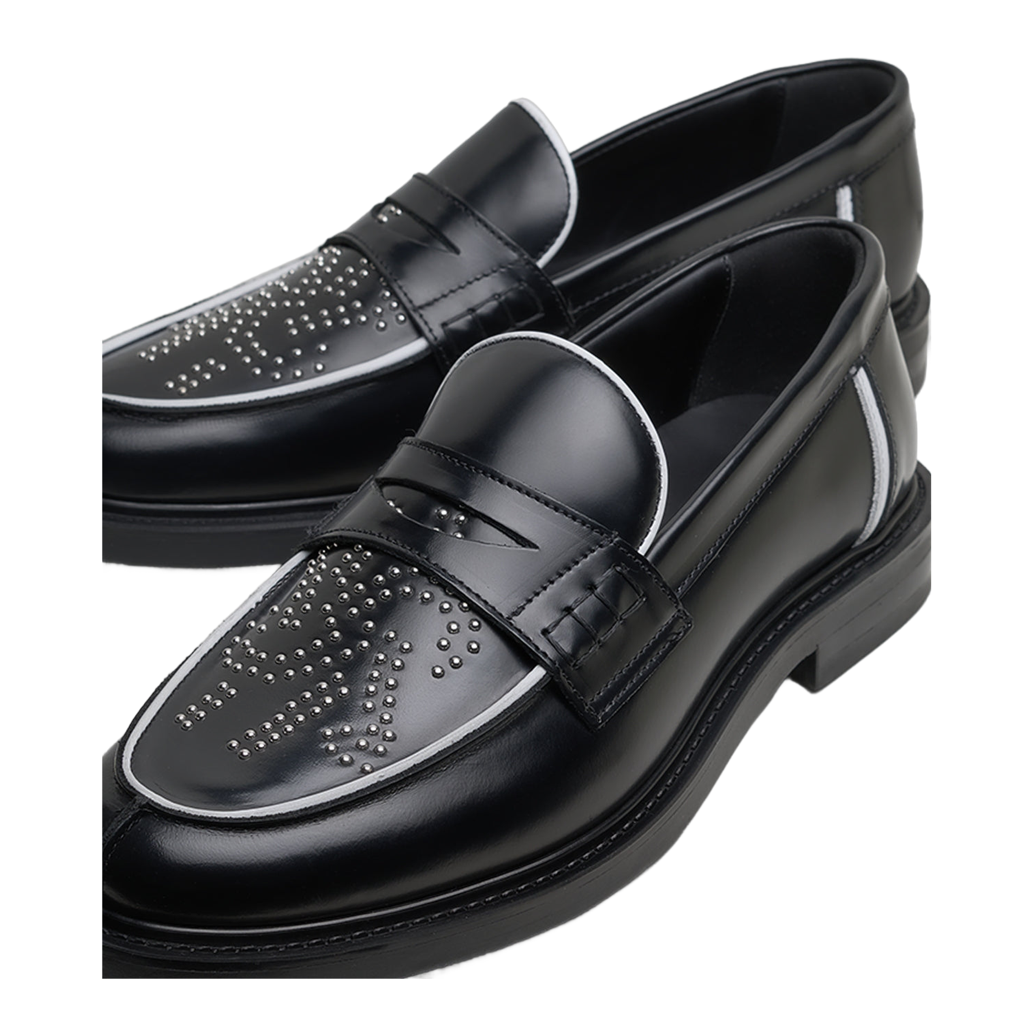 Loafer Gowtu Studs Black