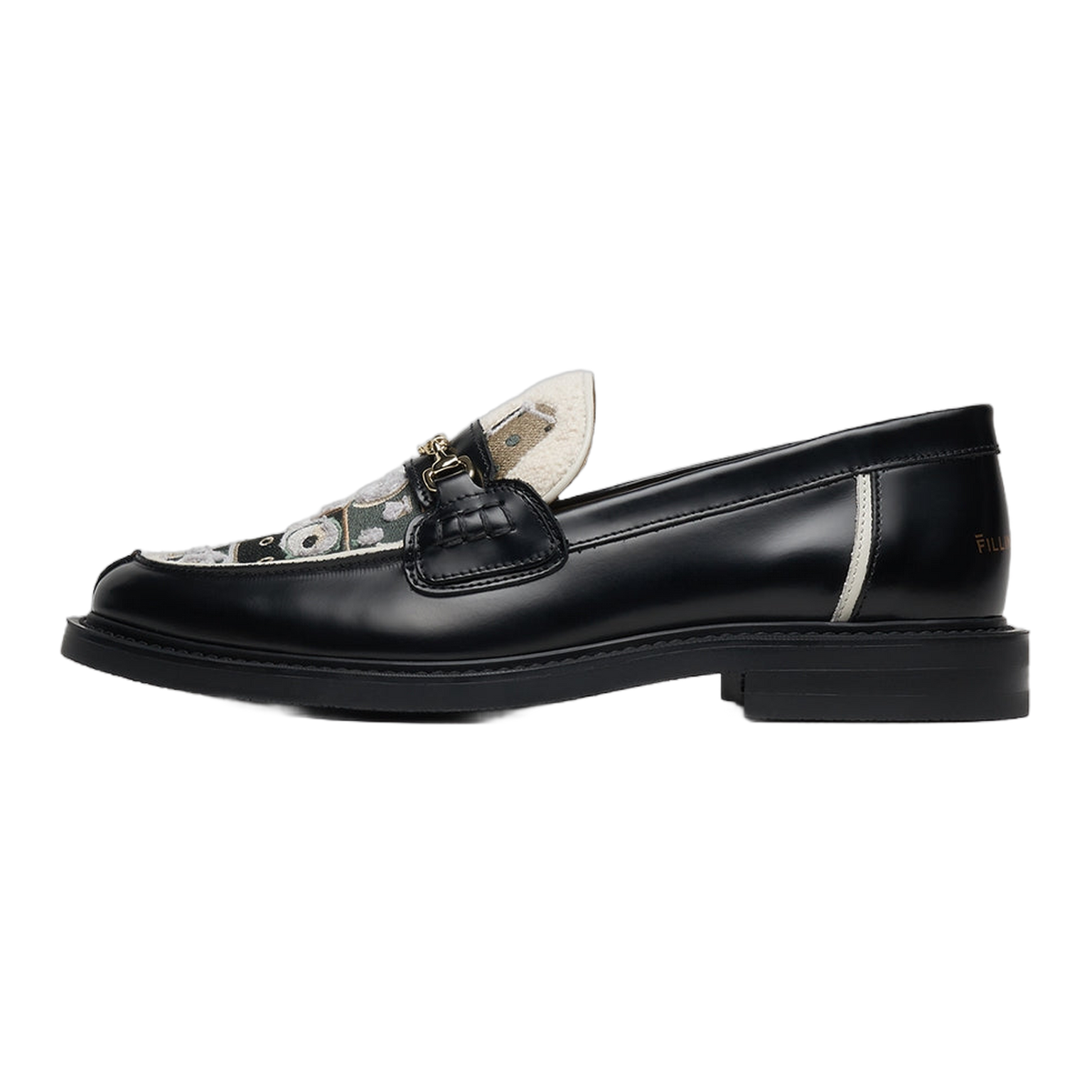 Loafer Speaker Wall Black