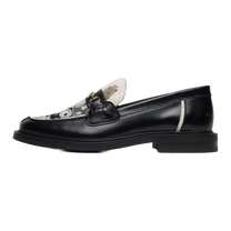 Loafer Speaker Wall Black