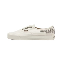 LX Authentic 44 Chandelier Marshmallow