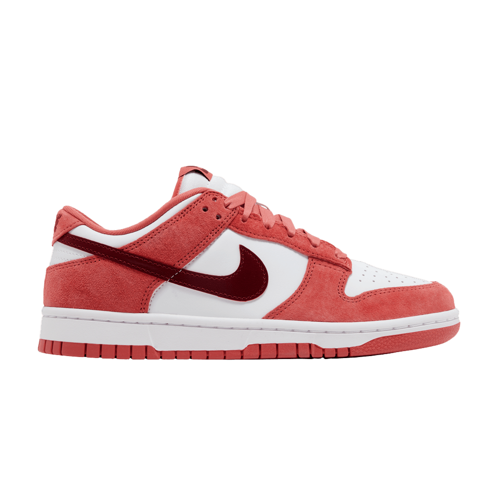 Dunk Low Valentine&#39;s Day