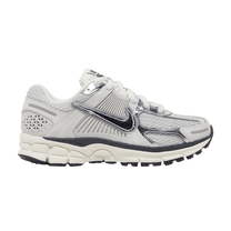 Nike Zoom Vomero 5 Photon Dust Metallic Silver (Women&#39;s)