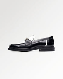 Loafer Polido White / Black