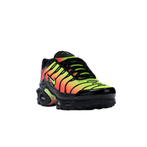 Nike Air Max Plus Black Volt Solar Red — kolab