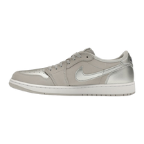 Jordan 1 Low OG Metallic Silver — kolab