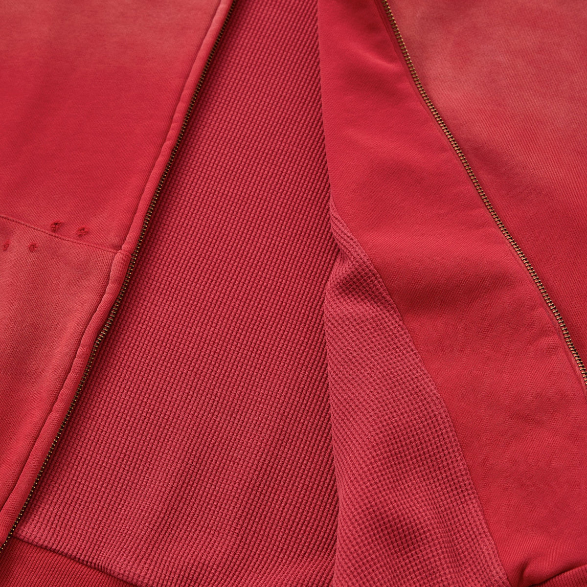 Distressed Thermal-Lined Zip Up Hoodie Vintage Red, detail 3