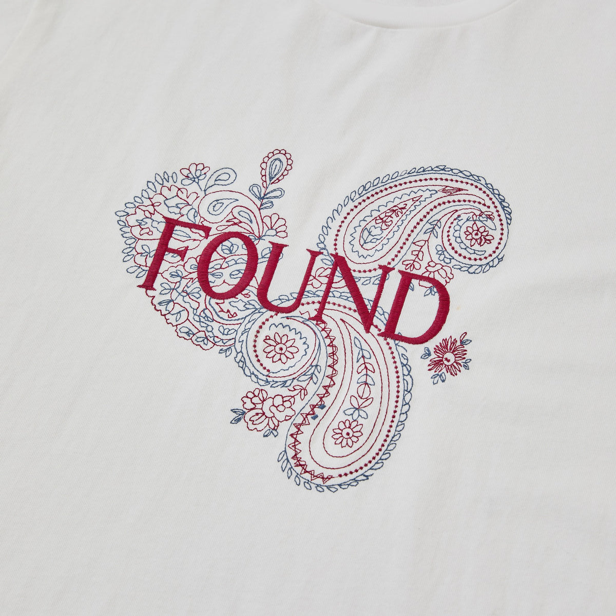 Embroidered Paisley Tee Off White, detail 3