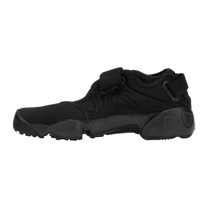 Nike Air Rift Triple Black · kolab