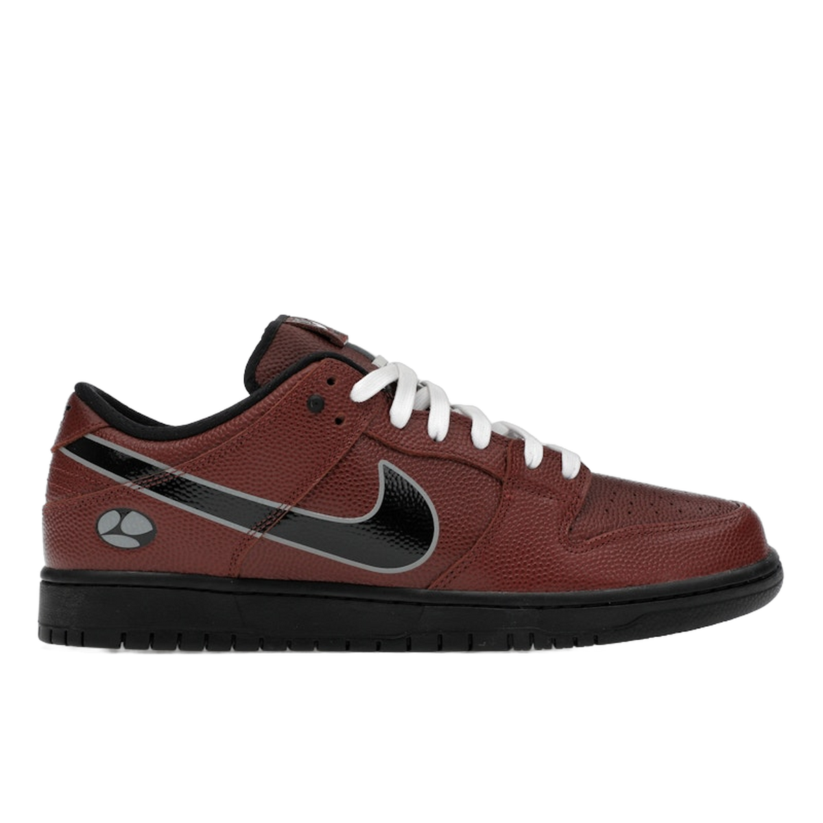 Nike SB Dunk Low Limosine Skateboards — kolab
