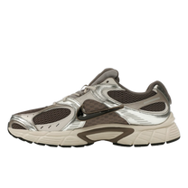 Nike V5 RNR Cave Stone Black — kolab