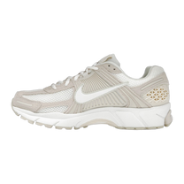 Nike Zoom Vomero 5 Beach Light Khaki — kolab