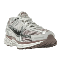 Nike Zoom Vomero 5 Metallic Silver Platinum Violet — kolab