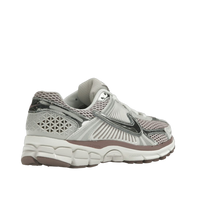 Nike Zoom Vomero 5 Metallic Silver Platinum Violet — kolab