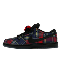 Nike SB Dunk Low Nardwuar · kolab