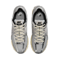 Nike Zoom Vomero 5 Grey Fog Chrome · kolab
