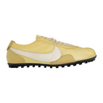 Nike Moon Shoe Soft Yellow — kolab