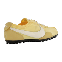 Nike Moon Shoe Soft Yellow — kolab
