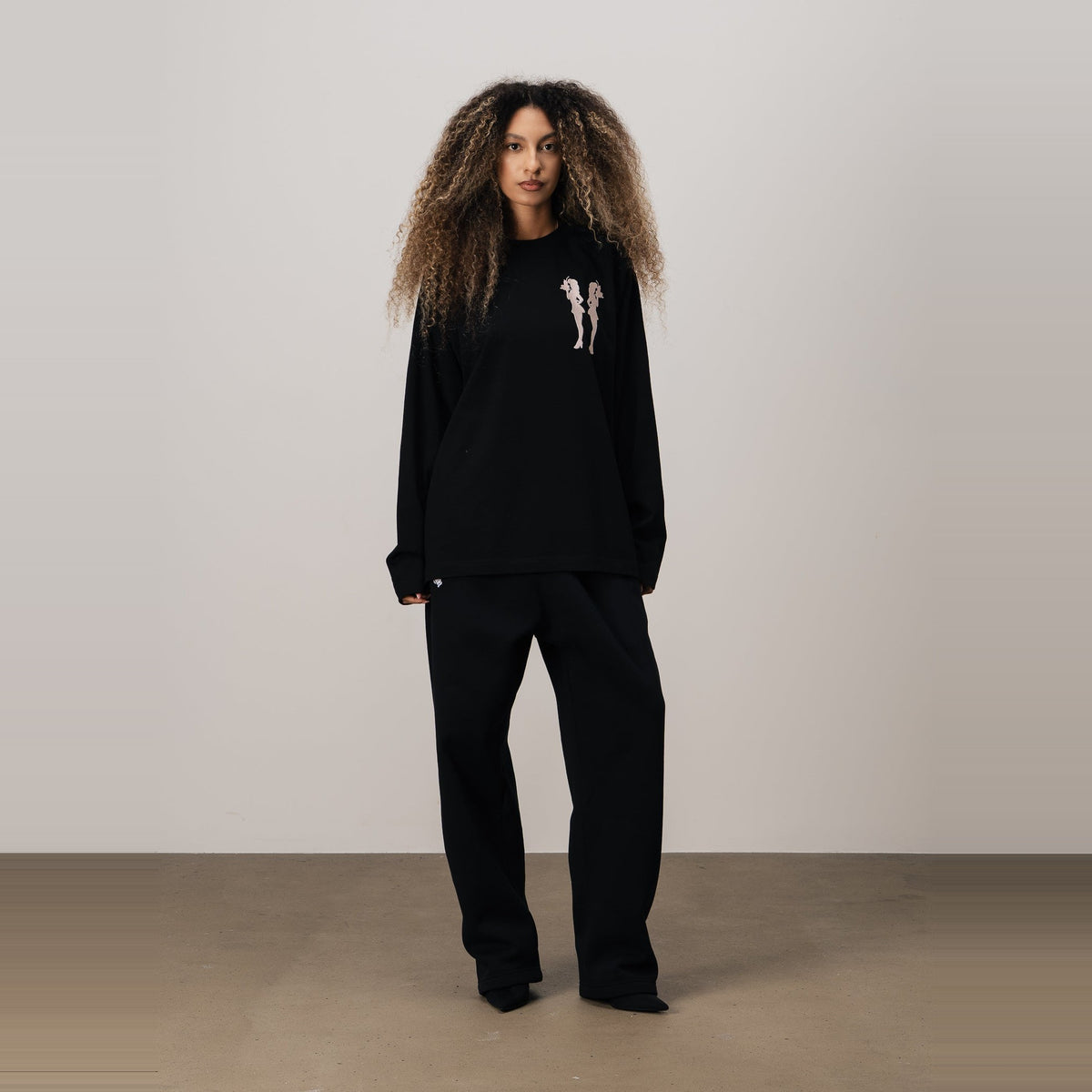 Longsleeve Waitresses Preta