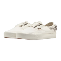 LX Authentic 44 Chandelier Marshmallow