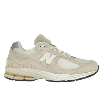 New Balance 2002R Off White — kolab