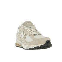 New Balance 2002R Off White — kolab