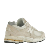 New Balance 2002R Off White — kolab