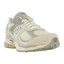New Balance 2002R Linen — kolab