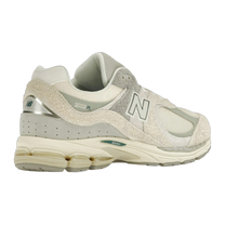 New Balance 2002R Linen — kolab