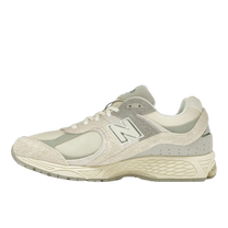 New Balance 2002R Linen — kolab