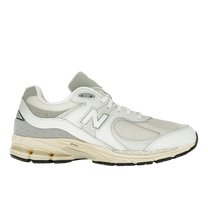New Balance 2002R White Gold — kolab