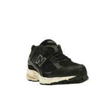 New Balance 2002R Black Vintage — kolab