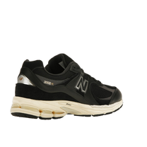 New Balance 2002R Black Vintage — kolab