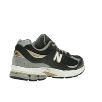 New Balance 2002R Black Sea Salt Gold Metallic — kolab
