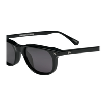 Novis Coal Black