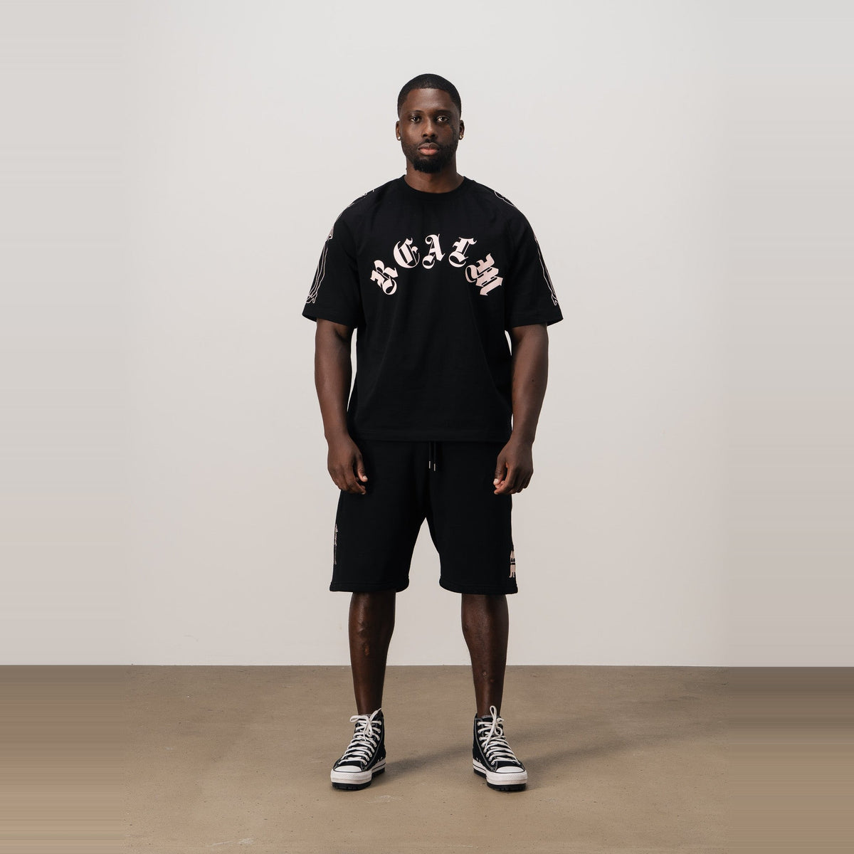 T-shirt Realm OPO Preta