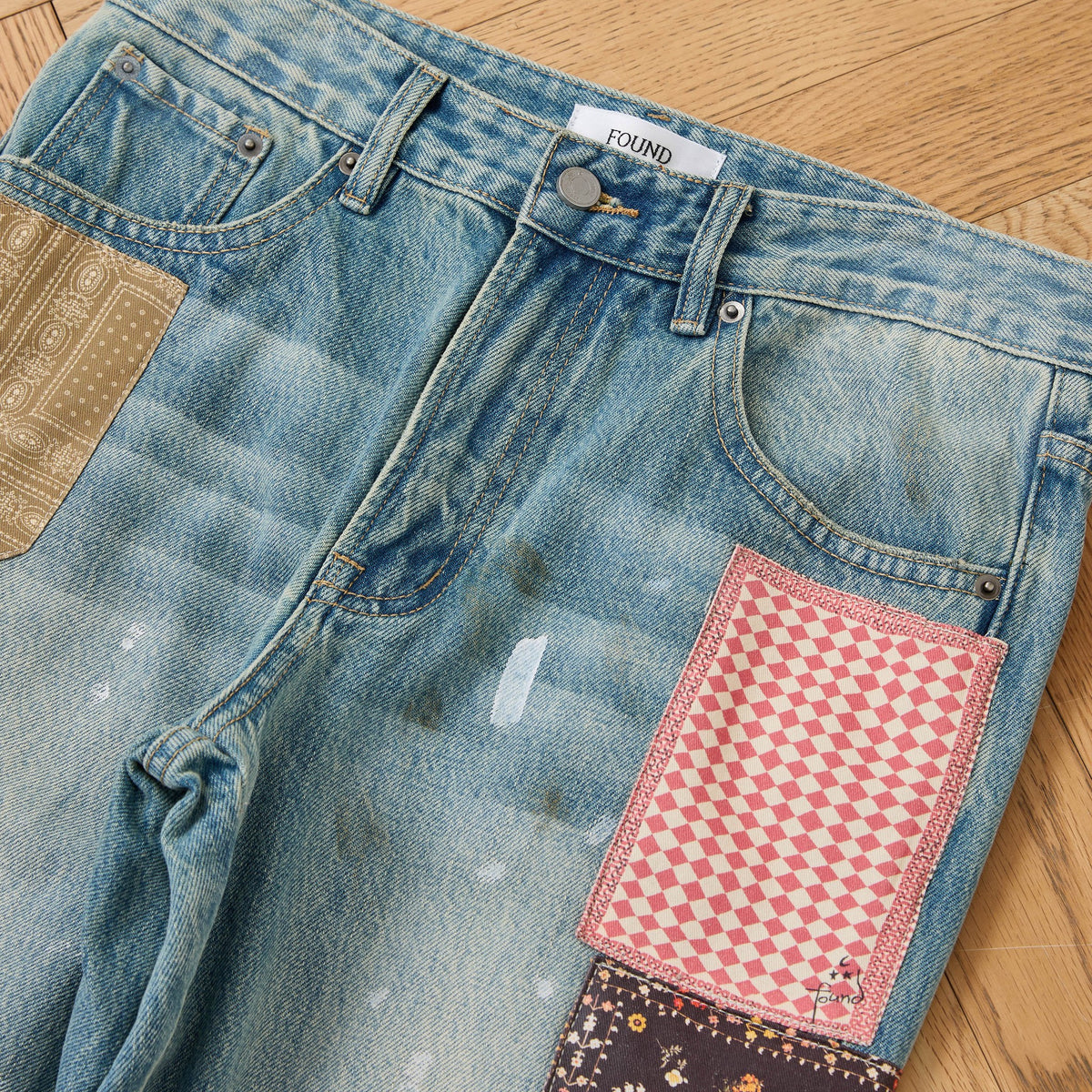 Tapestry Chalk Jeans, detail 3
