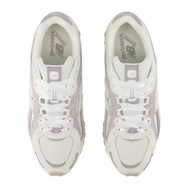 New Balance 204L Reflection — kolab