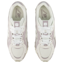 New Balance 204L Reflection — kolab