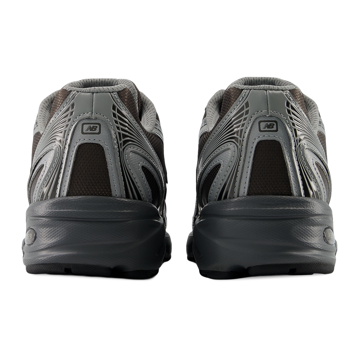 New Balance 740 Black Metallic — kolab