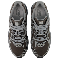 New Balance 740 Black Metallic — kolab