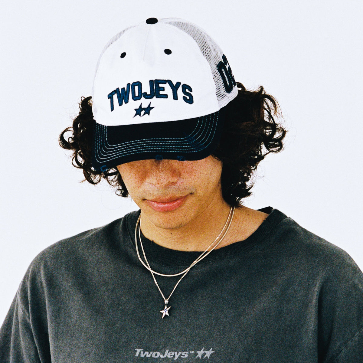 Two Jeys White Icon Trucker