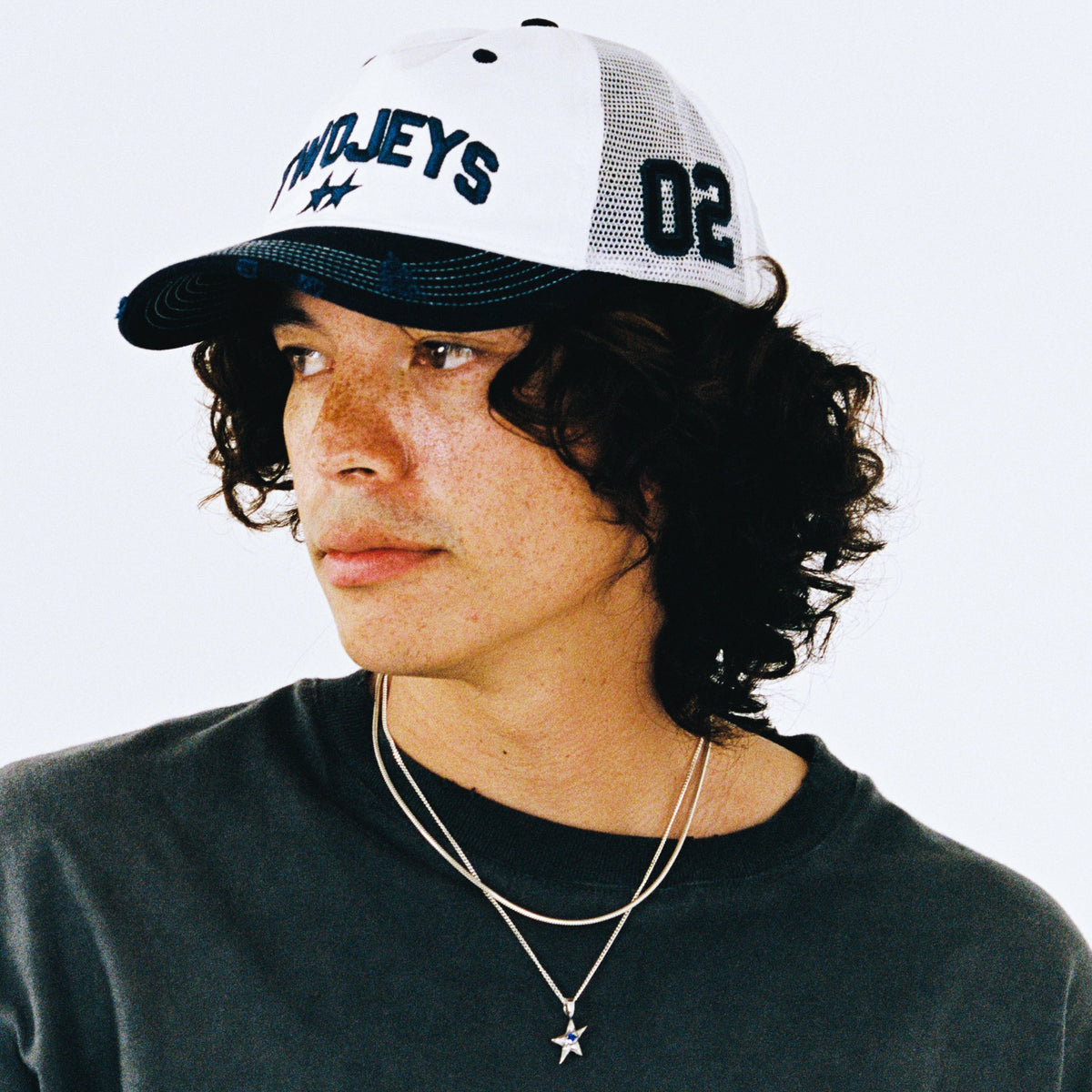 Two Jeys White Icon Trucker